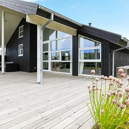 Holiday home 8 Person In *